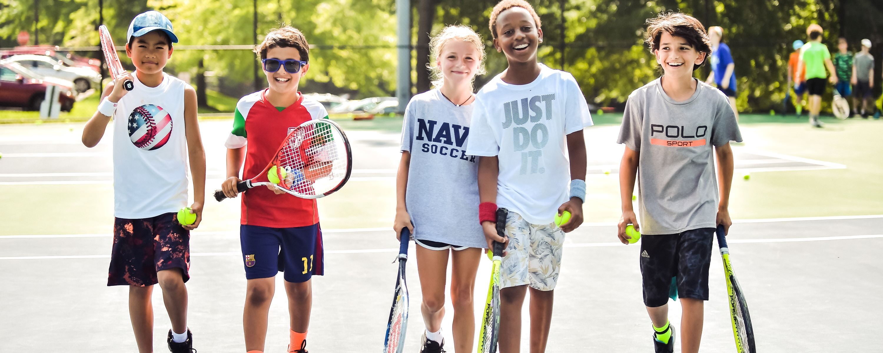 kids playing tennis